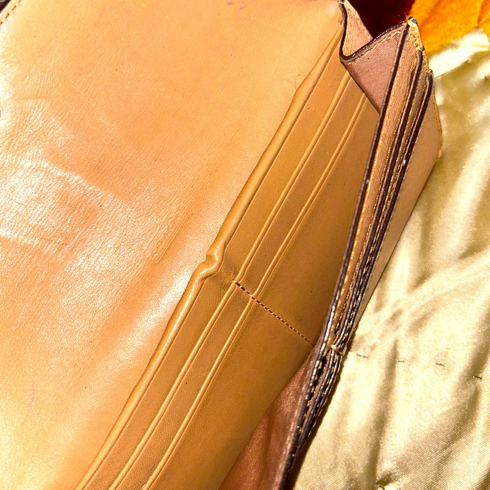Coach wallet used